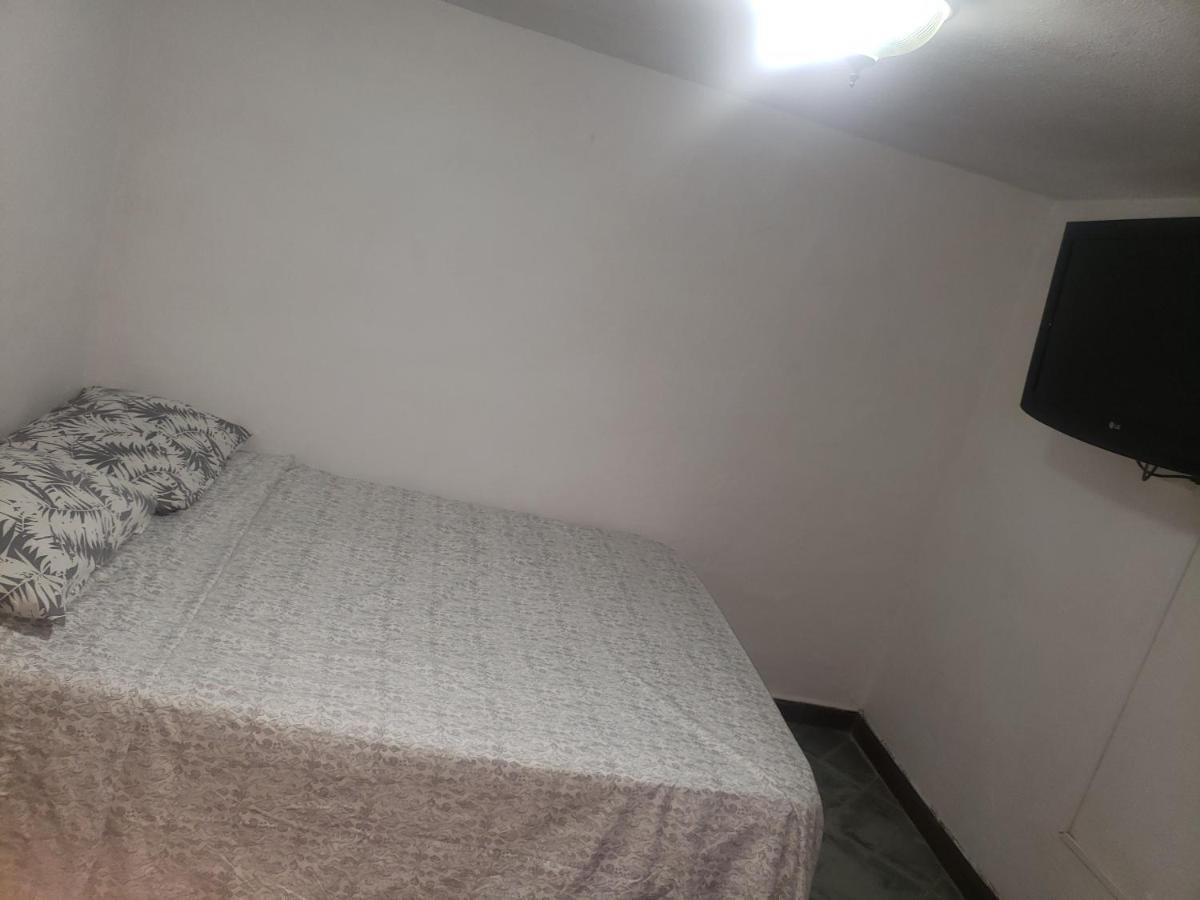 Hostal Hollywood Inn Rionegro Extérieur photo