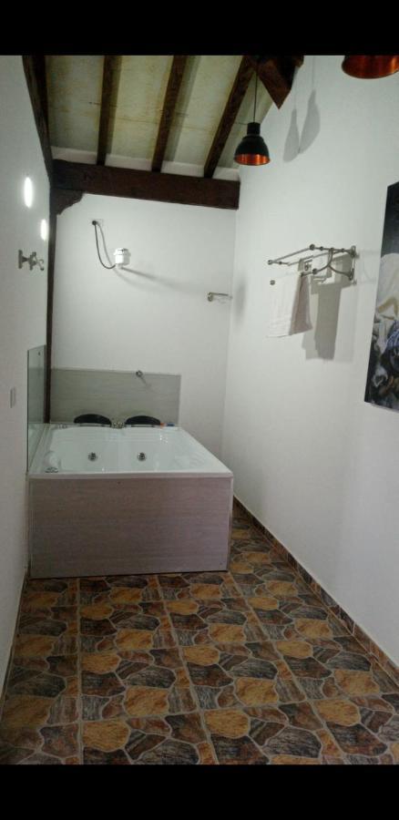 Hostal Hollywood Inn Rionegro Extérieur photo