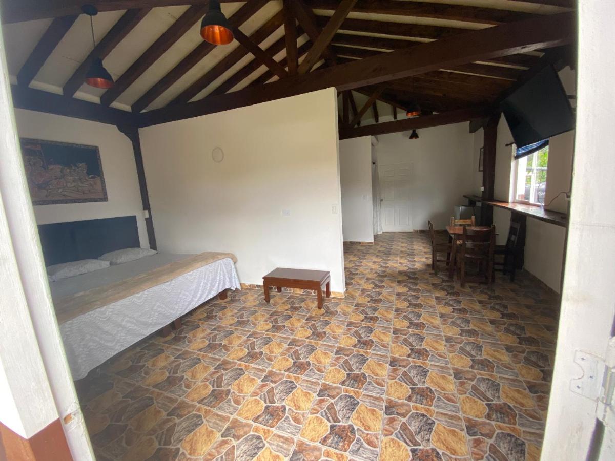 Hostal Hollywood Inn Rionegro Extérieur photo