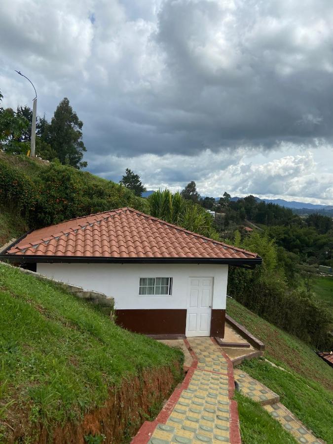 Hostal Hollywood Inn Rionegro Extérieur photo